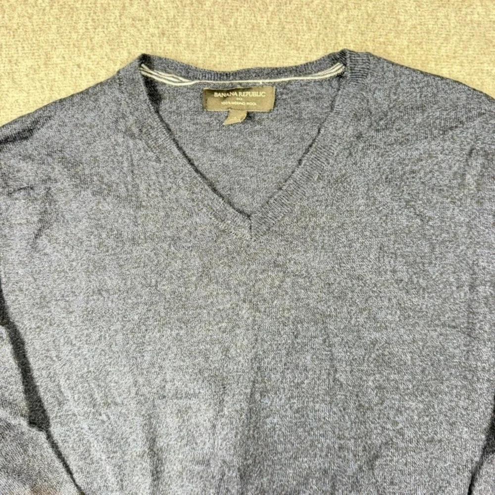 Banana Republic Mens Large Blue Merino Wool V-Neck Sweater Heathered Knit